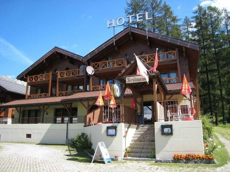 Hotel Alpenhof Oberwald Exterior foto