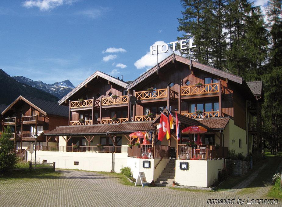 Hotel Alpenhof Oberwald Exterior foto