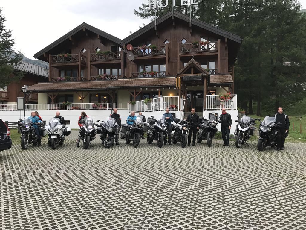 Hotel Alpenhof Oberwald Exterior foto