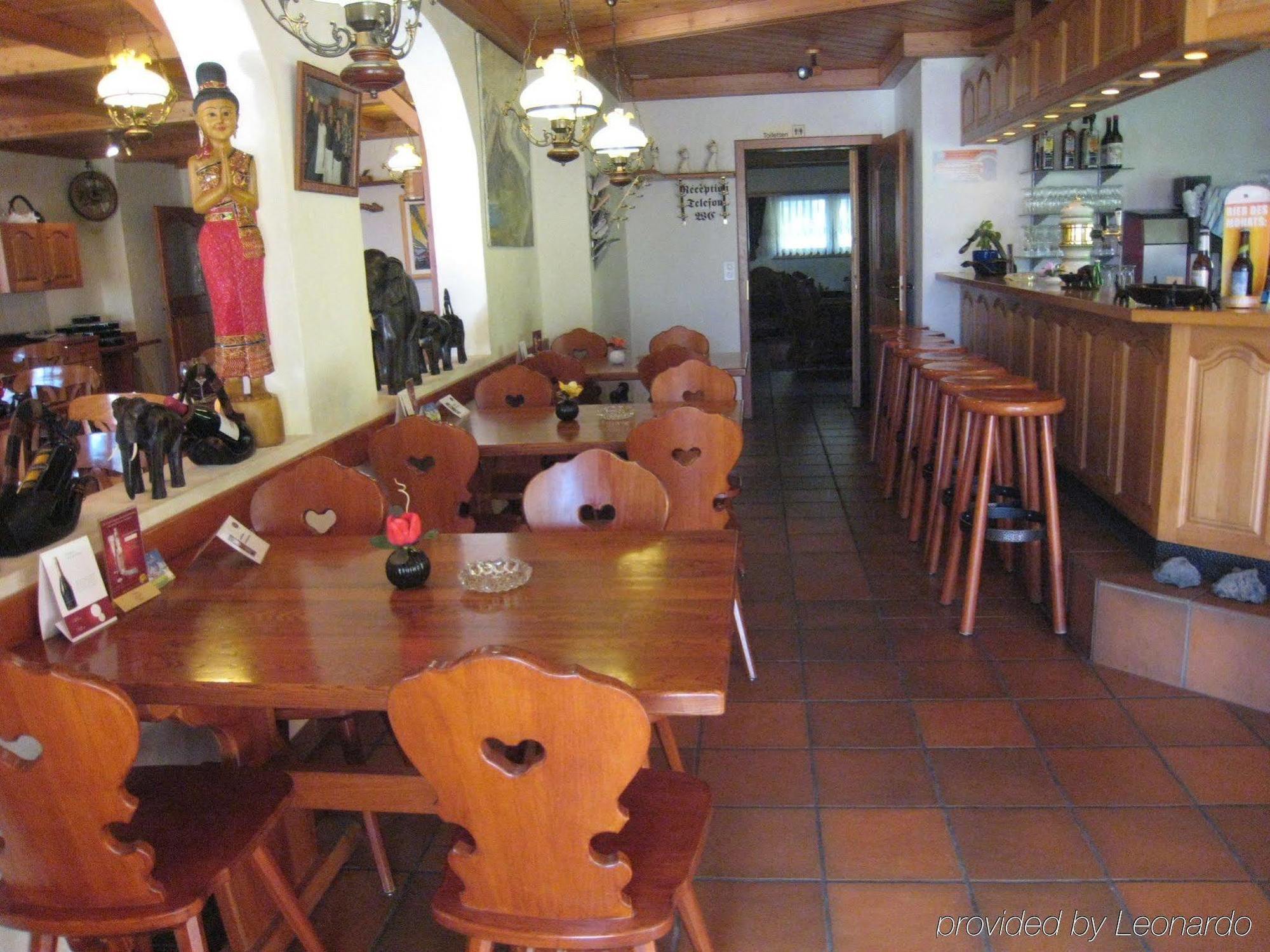 Hotel Alpenhof Oberwald Restaurante foto