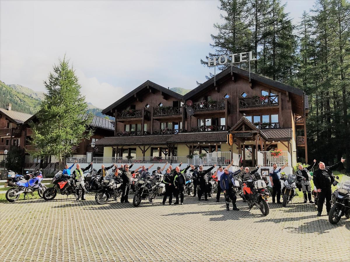 Hotel Alpenhof Oberwald Exterior foto